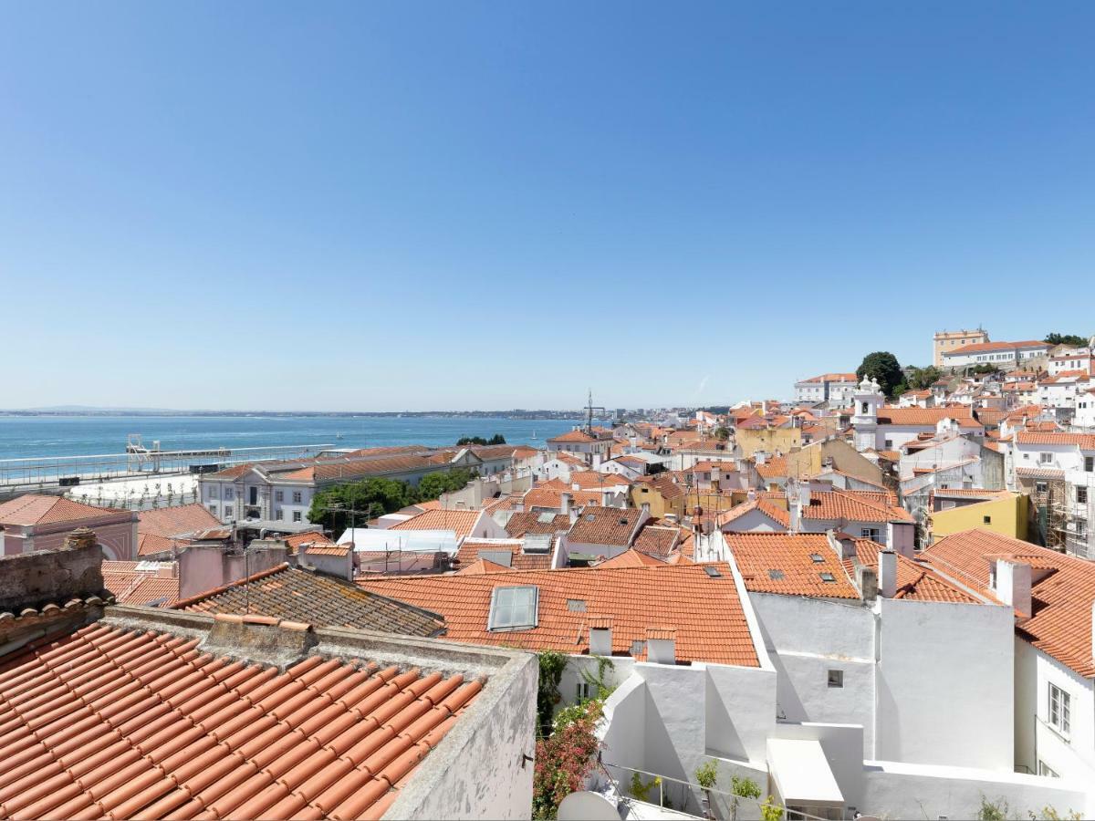 Lisbon Alfama Street View Apartment Exterior photo